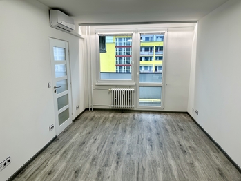 Pronájem bytu 2+1 v osobním vlastnictví 52 m², Praha 10 - Vršovice