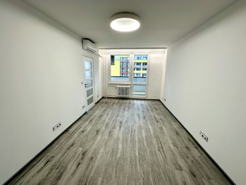 Pronájem bytu 2+1 v osobním vlastnictví 52 m², Praha 10 - Vršovice