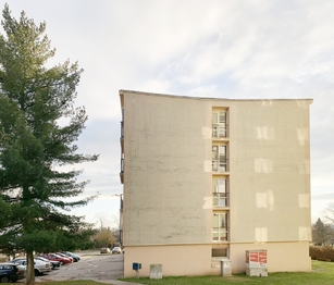 Pohled na dům - Pronájem bytu 1+kk v osobním vlastnictví 20 m², Rakovník