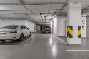 parkovací místo - Pronájem bytu 2+kk v osobním vlastnictví 44 m², Praha 4 - Nusle