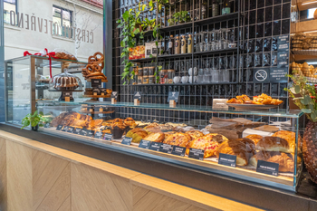 kavárna - Pronájem bytu 2+kk v osobním vlastnictví 44 m², Praha 4 - Nusle