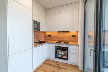 kuchyňská linka - Pronájem bytu 2+kk v osobním vlastnictví 44 m², Praha 4 - Nusle