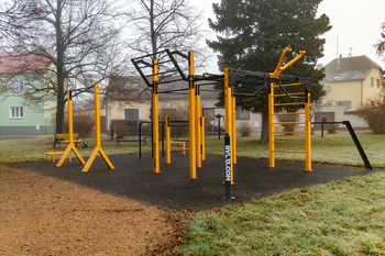 Hřiště a sportoviště za rohem - Prodej domu 108 m², Český Brod