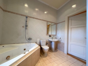 Prodej bytu 2+1 v osobním vlastnictví 76 m², Praha 5 - Smíchov