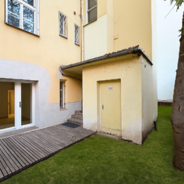 Zahrada za domem - Prodej bytu 2+1 v osobním vlastnictví 76 m², Praha 5 - Smíchov