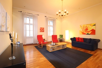 Obývací pokoj - Prodej bytu 2+1 v osobním vlastnictví 76 m², Praha 5 - Smíchov