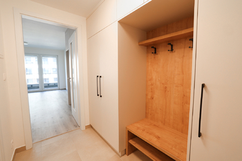 Pronájem bytu 1+kk v osobním vlastnictví 37 m², Praha 9 - Hloubětín