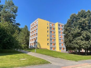 Pronájem bytu 1+kk v osobním vlastnictví 34 m², Praha 8 - Kobylisy