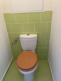 Pronájem bytu 1+kk v osobním vlastnictví 34 m², Praha 8 - Kobylisy