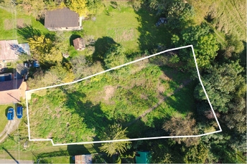 Prodej pozemku 1347 m², Vážany