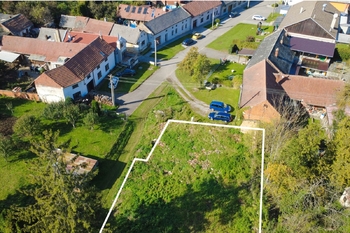 Prodej pozemku 1347 m², Vážany
