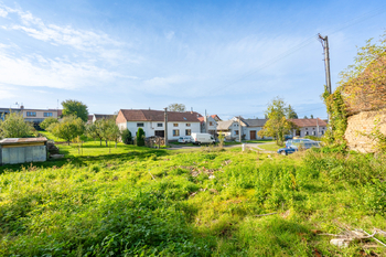 Prodej pozemku 1347 m², Vážany