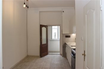 Kuchyně s jídelním koutem - Pronájem bytu 1+1 v osobním vlastnictví 48 m², Praha 2 - Vinohrady