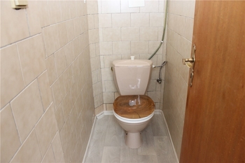 WC - Pronájem bytu 1+1 v osobním vlastnictví 48 m², Praha 2 - Vinohrady