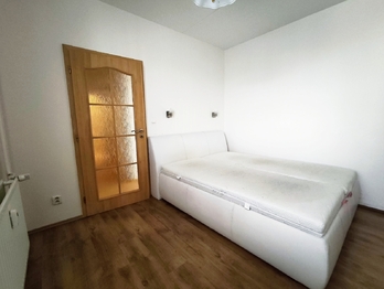 Pronájem bytu 3+1 v družstevním vlastnictví 79 m², České Budějovice