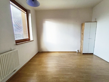 Pronájem bytu 3+1 v družstevním vlastnictví 79 m², České Budějovice