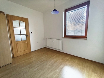 Pronájem bytu 3+1 v družstevním vlastnictví 79 m², České Budějovice