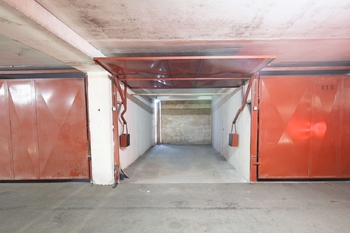 Prodej garáže, Praha 6 - Liboc