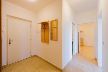 Prodej bytu 2+kk v osobním vlastnictví 40 m², Praha 10 - Michle