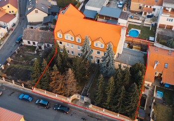 Prodej kancelářských prostor 818 m², Bílina