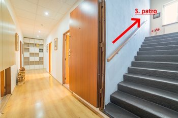 Prodej kancelářských prostor 818 m², Bílina