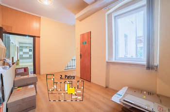 Prodej kancelářských prostor 818 m², Bílina