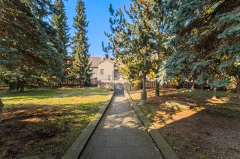 Prodej kancelářských prostor 818 m², Bílina