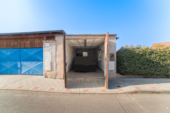 Prodej kancelářských prostor 818 m², Bílina