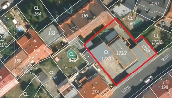 Prodej kancelářských prostor 818 m², Bílina