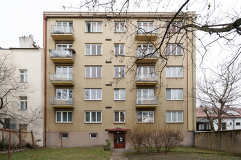 Byt je ve 3.np - Prodej bytu 2+1 v osobním vlastnictví 56 m², Praha 4 - Braník