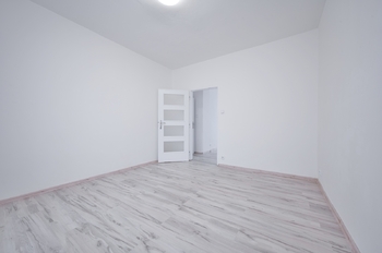 Pronájem bytu 2+1 v osobním vlastnictví 59 m², Aš