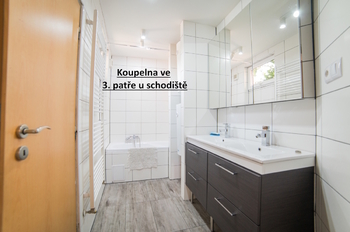 Prodej skladovacích prostor 515 m², Bílina