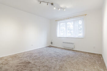 Pronájem bytu 2+1 v osobním vlastnictví 46 m², Slaný