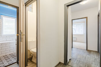 Pronájem bytu 2+1 v osobním vlastnictví 46 m², Slaný