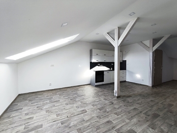 Pronájem bytu 2+kk v osobním vlastnictví 59 m², Kamenný Újezd