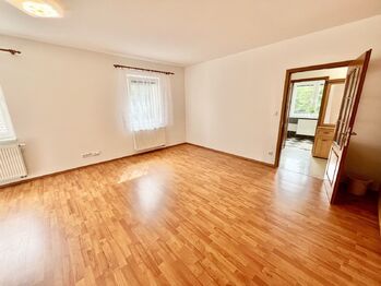 Pronájem bytu 1+1 v osobním vlastnictví 45 m², Praha 8 - Kobylisy