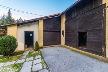 Garáž, uhlárna - Prodej domu 93 m², Sazená