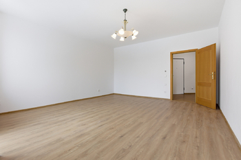 Prodej bytu 2+1 v osobním vlastnictví 66 m², Karlovy Vary