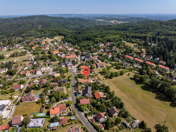 Prodej pozemku 867 m², Kamenice