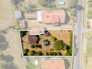 Prodej pozemku 867 m², Kamenice