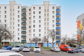 Budova. - Prodej bytu 1+1 v osobním vlastnictví 33 m², České Budějovice