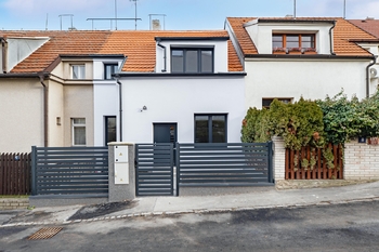 Prodej domu 80 m², Praha 4 - Záběhlice