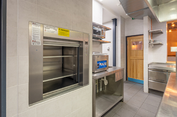 Pronájem restaurace 365 m², Praha 5 - Stodůlky