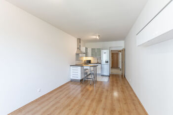Pronájem bytu 1+kk v osobním vlastnictví 32 m², Praha 5 - Radotín