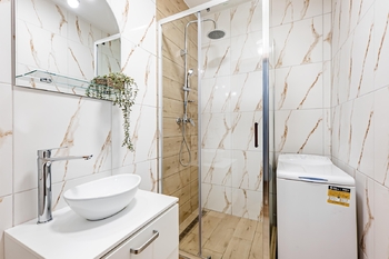 Koupelna. - Pronájem bytu 3+1 v osobním vlastnictví 67 m², Jindřichův Hradec