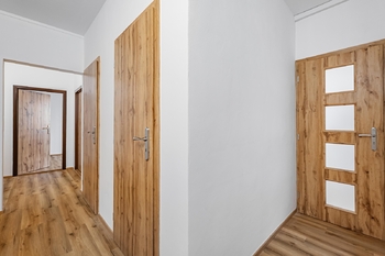 Chodba. - Pronájem bytu 3+1 v osobním vlastnictví 67 m², Jindřichův Hradec