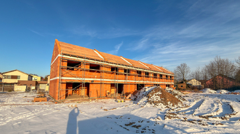 Pohled na dům ze zahrady - Prodej domu 134 m², Opatovice nad Labem