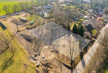 Prodej pozemku 1670 m², Hřebeč
