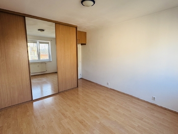 Prodej bytu 3+kk v osobním vlastnictví 71 m², Praha 10 - Záběhlice