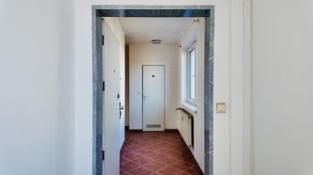 vchod do bytu - Prodej bytu 3+kk v osobním vlastnictví 72 m², Praha 10 - Záběhlice